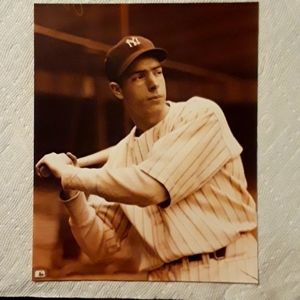 Lou Garrett black and white